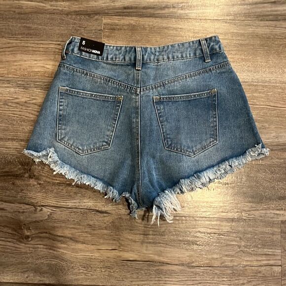 NWT Fashion Nova Denim Shorts - Picture 3 of 3